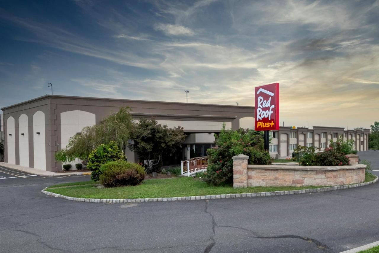 Red Roof Inn Plus Newark Liberty Airport - Картерет Экстерьер фото