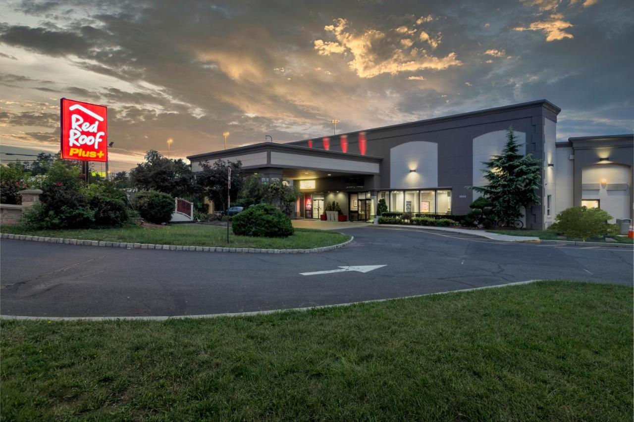 Red Roof Inn Plus Newark Liberty Airport - Картерет Экстерьер фото