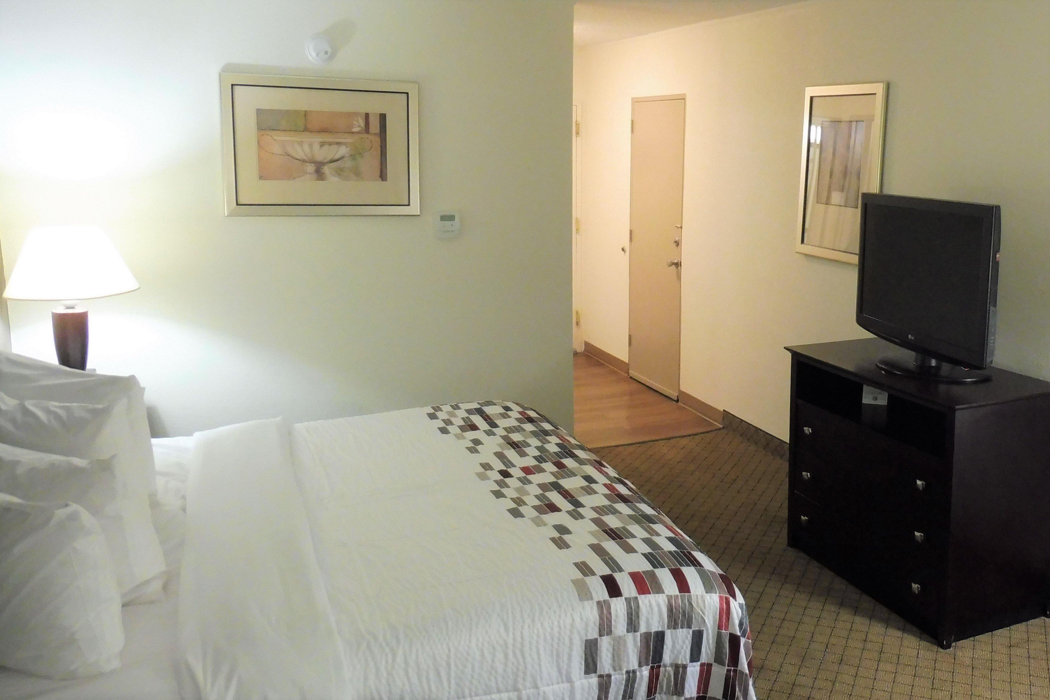 Red Roof Inn Plus Newark Liberty Airport - Картерет Экстерьер фото