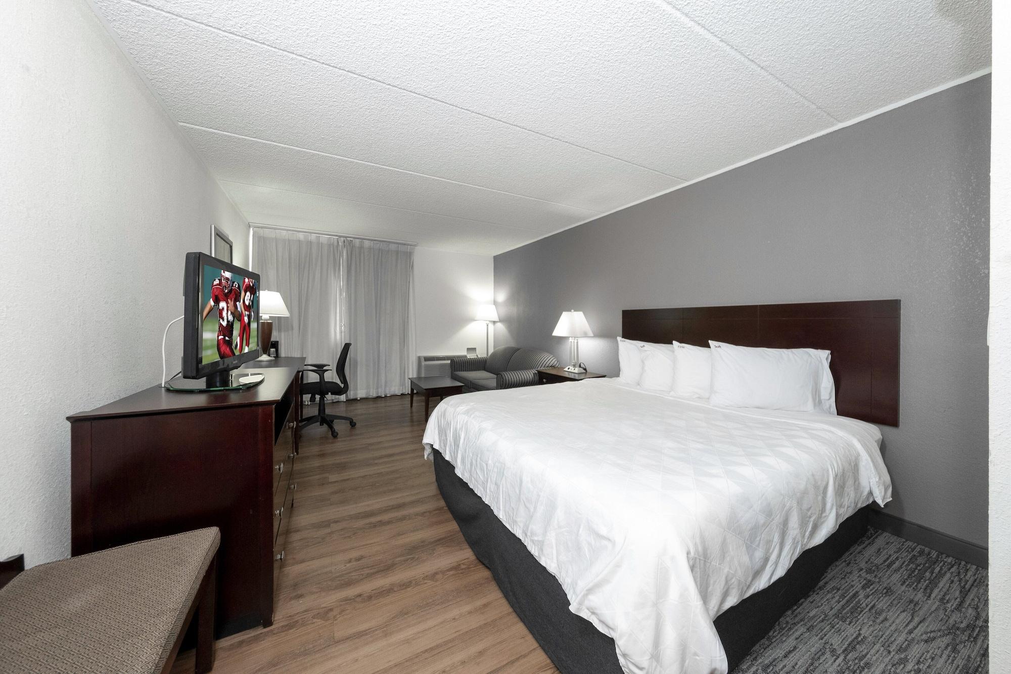 Red Roof Inn Plus Newark Liberty Airport - Картерет Экстерьер фото