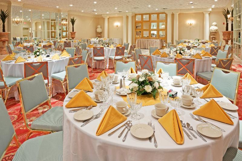 Red Roof Inn Plus Newark Liberty Airport - Картерет Экстерьер фото